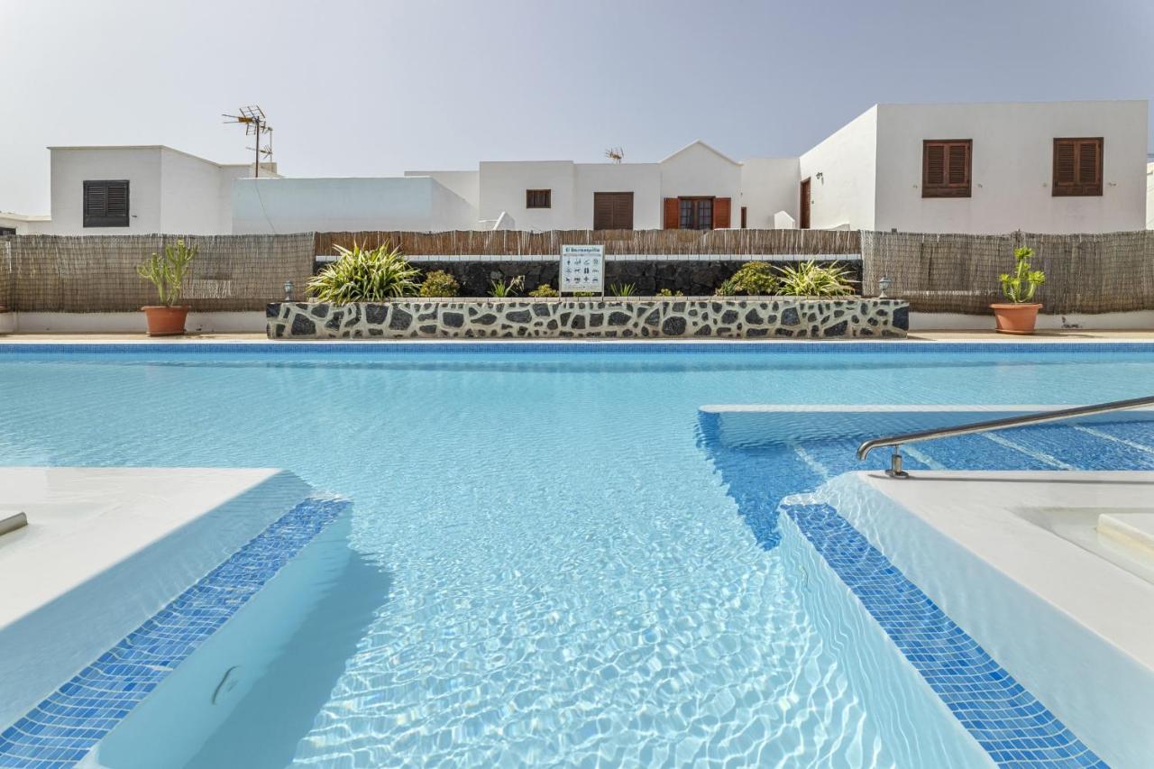 Hola Arnage Pool View Apartment Puerto del Carmen  Ngoại thất bức ảnh